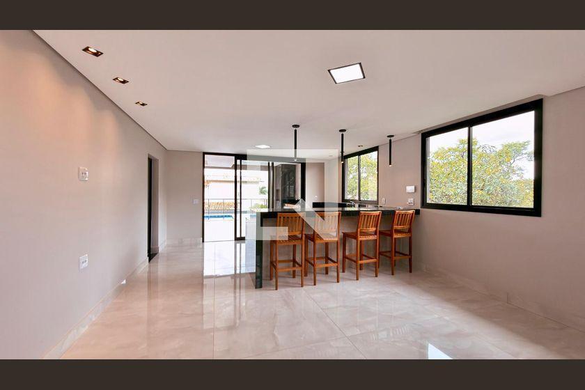 Casa À Venda - Várzea, 3 Quartos, 572 m² - Lagoa Santa
