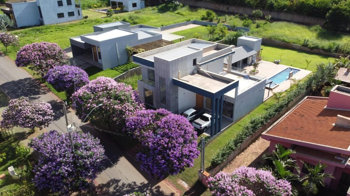 Imoveis - No Condomínio Serra Dos Bandeirantes