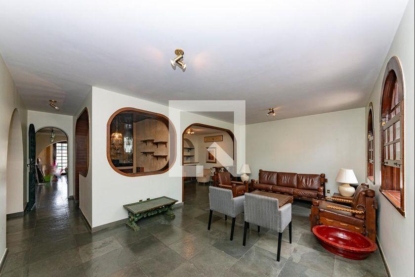 Casa À Venda - Santa Lúcia, 4 Quartos, 500 m² - Belo Horizonte