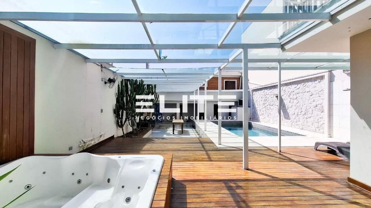 Sobrado À Venda Com 4 Suítes E 4 Vagas de Garagem - 480 m² por R$4.200.000 - Bairro Jardim - San
